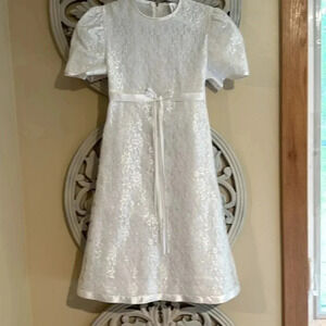 Beautiful Lace Dress for girls